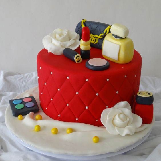 MAKEUP THEME CAKE 10